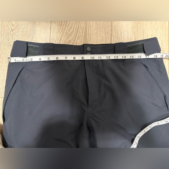 L.L. Bean Women's Wildcat Waterproof Insulated Snow Pants - Large Petite in Navy - Picture 6 of 7